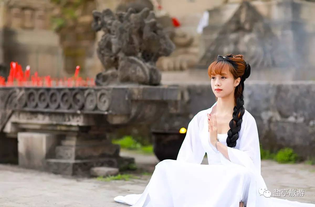 唐嫣最新发型，自然美景与心灵之旅的交融风采