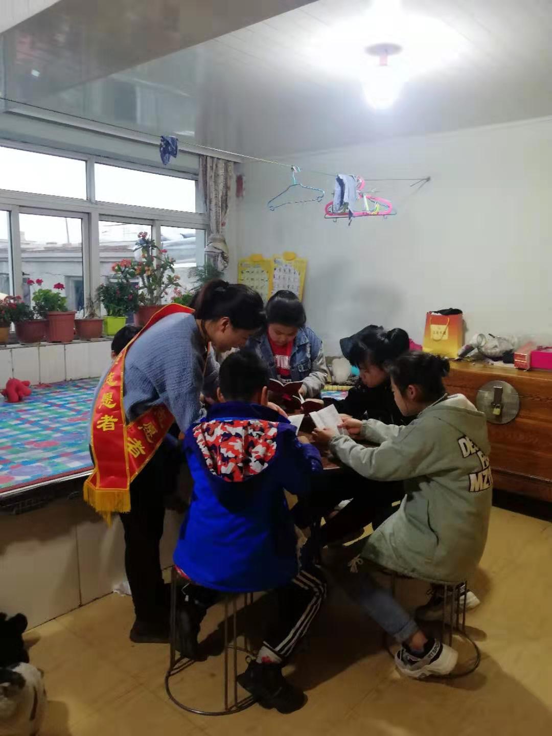 最新宪法全文，自然美景的心灵之旅探索